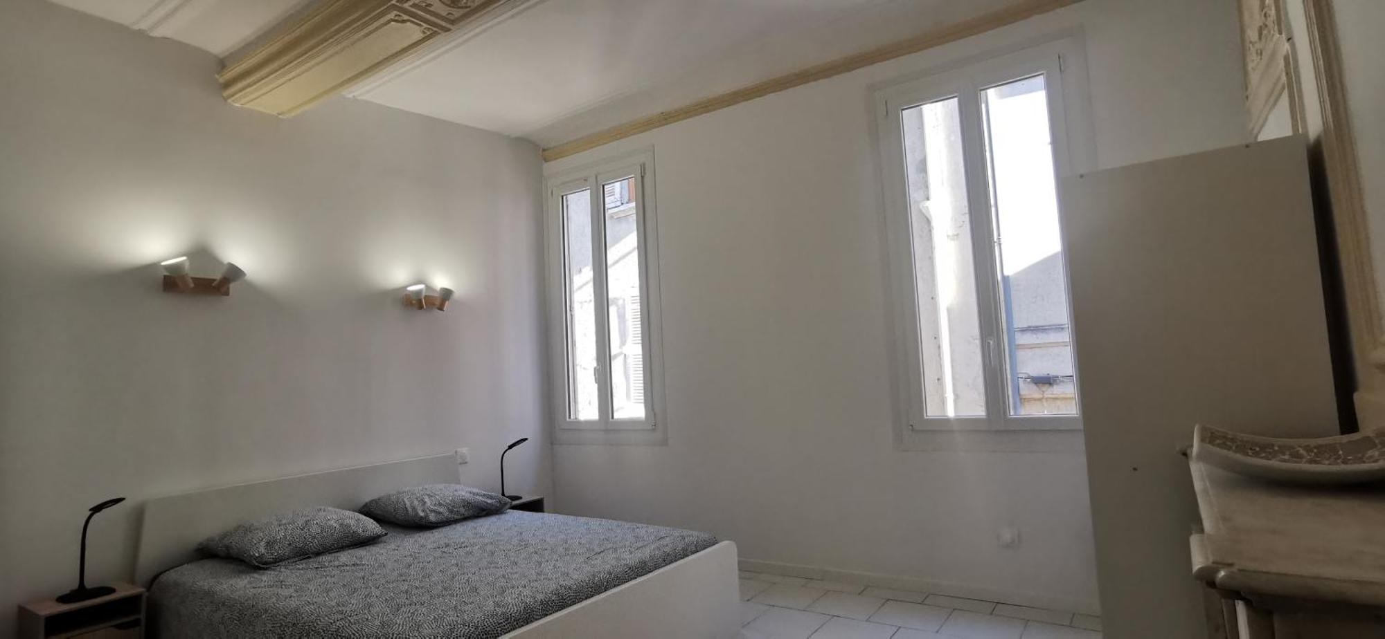 Appartements Et Studio Renoves En 2022, Intra Muros Авиньон Екстериор снимка